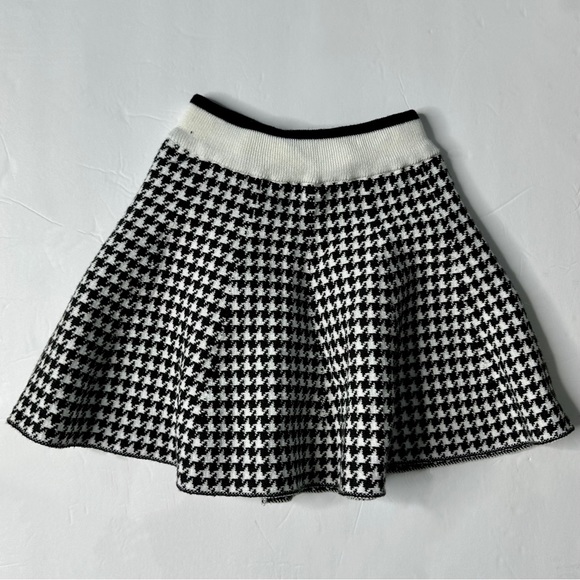 Black & White Houndstooth Sweater and Skirt Set - Picture 3 of 4